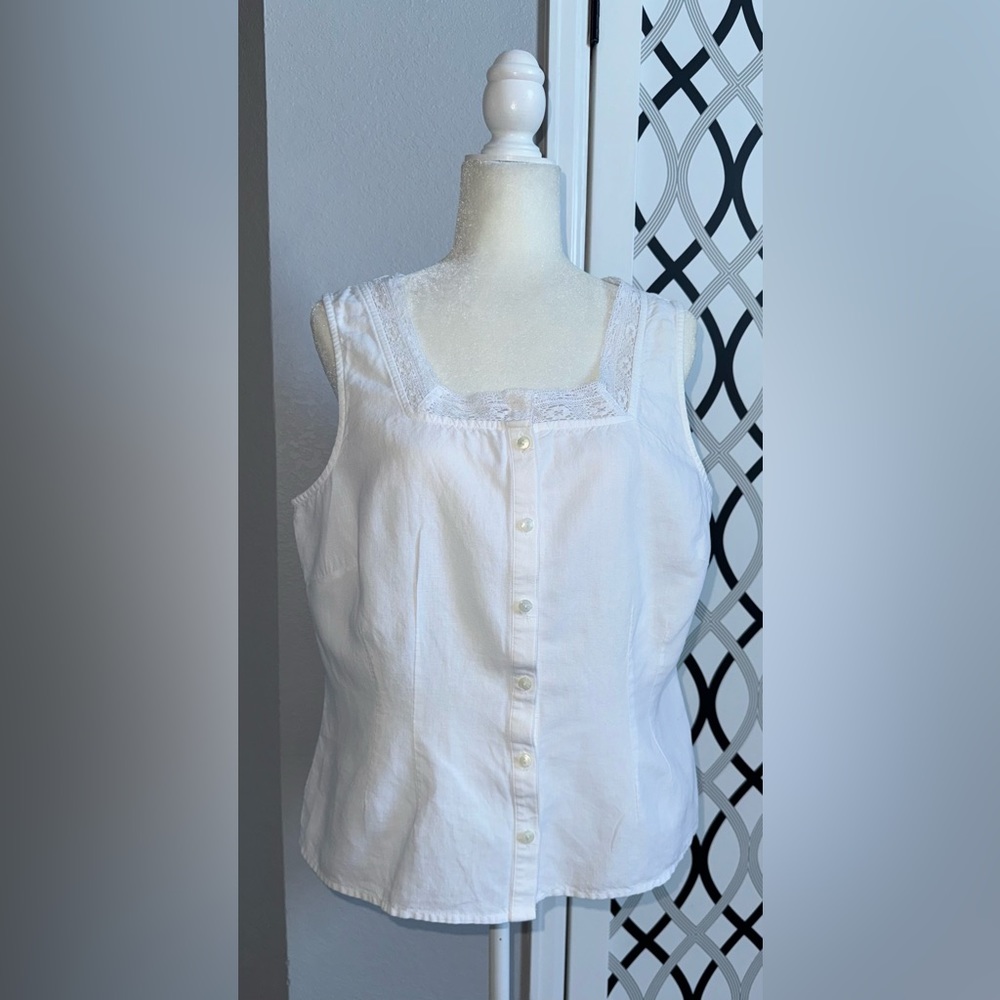 J. Jill white top Large Pettie